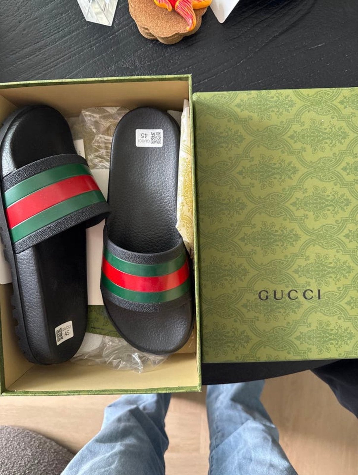 Gucci Slippers, Ophalen of Verzenden, Nieuw, Zwart, Slippers