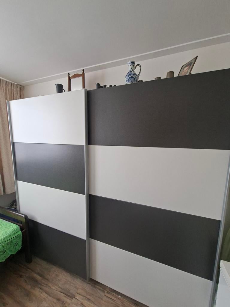 Schuifkast met hangruimte en planken T.E.A.B., Huis en Inrichting, Kasten | Kledingkasten, Ophalen, Met deur(en), Gebruikt, 200 cm of meer
