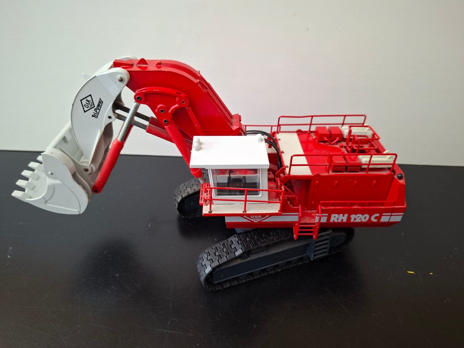 O&K TriPower RH120C, Hobby en Vrije tijd, Modelauto's | 1:50, Ophalen, Bus of Vrachtwagen