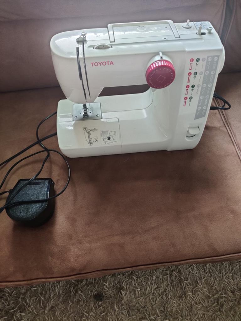 Te koop,naaimachine zie foto, Hobby en Vrije tijd, Naaimachines en Toebehoren, Ophalen, Gebruikt, Naaimachine, Overige merken
