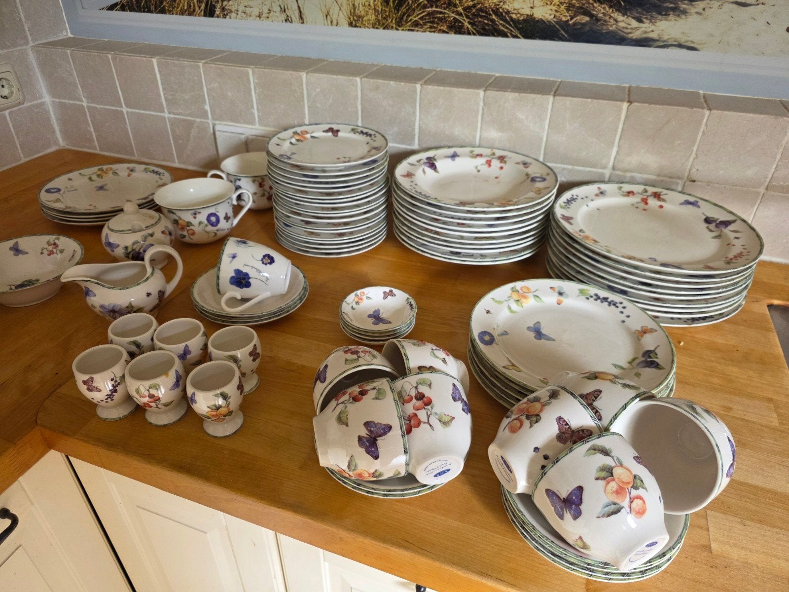 Uitgebreid servies met vlinder- en fruitmotieven, Huis en Inrichting, Keuken | Servies, Ophalen