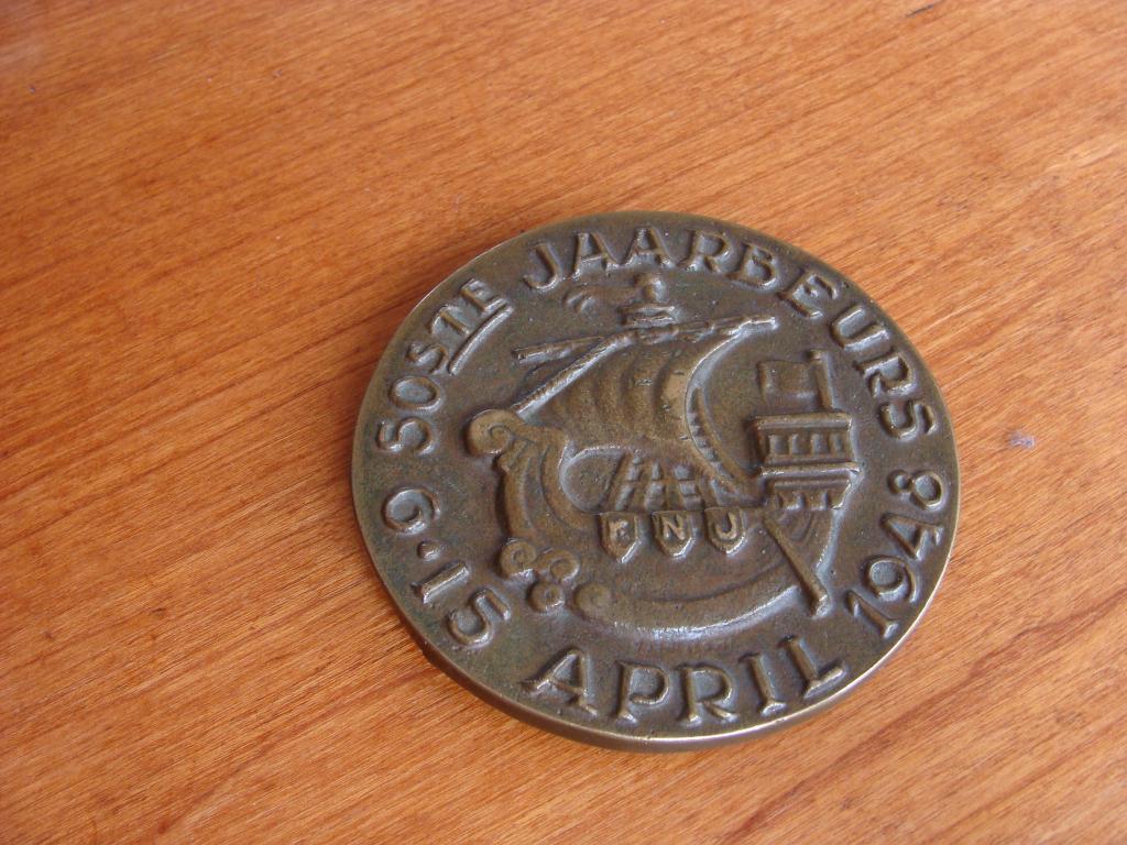 BRONZEN PENNING 50ste JAARBEURS 6-15 APRIL 1948, Ophalen of Verzenden, Brons, Nederland