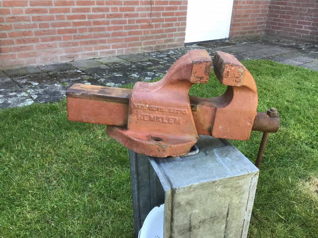 HEMKLEM BANKSCHROEF, Ophalen