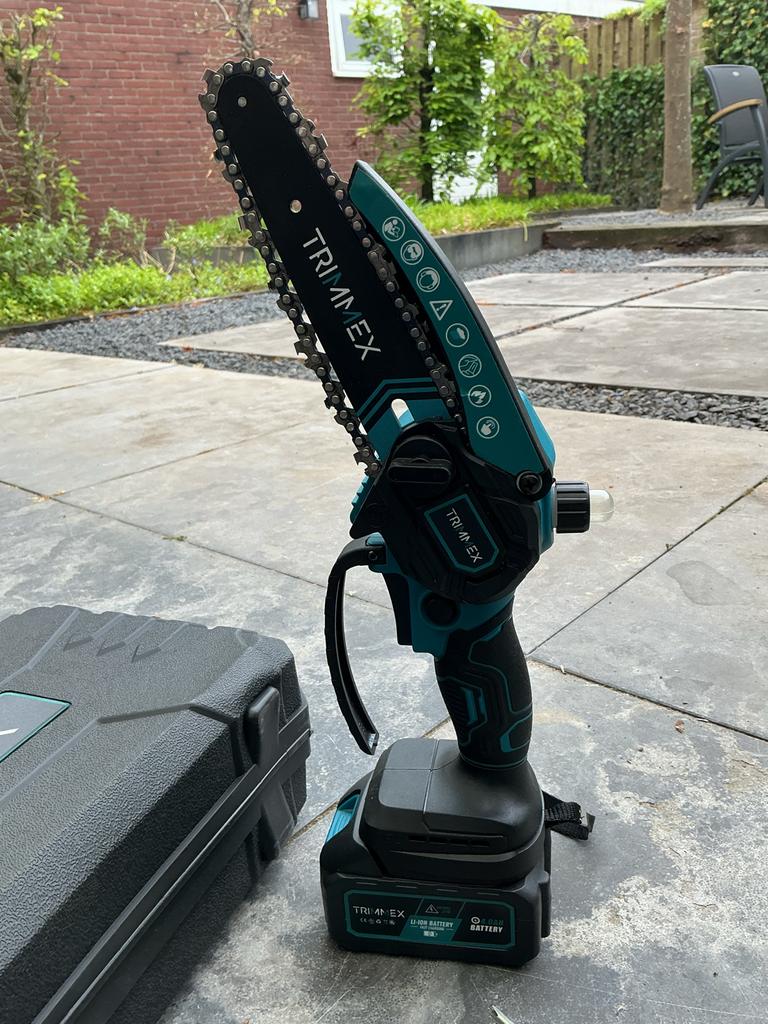 Trimmex Mini Kettingzaag - 2x 4.0Ah Accu's & Koffer, Tuin en Terras, Hand-tuingereedschap, Ophalen of Verzenden, Zo goed als nieuw