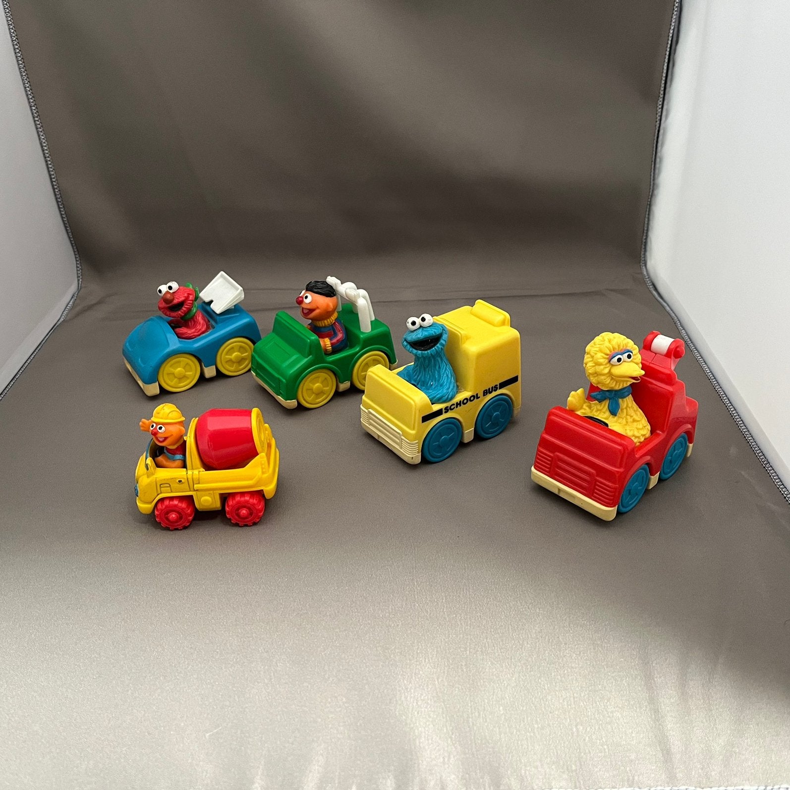 Vintage Sesamstraat Speelgoedauto’s (Tyco, ‘93) Complete Set, Kinderen en Baby's, Ophalen of Verzenden, Zo goed als nieuw