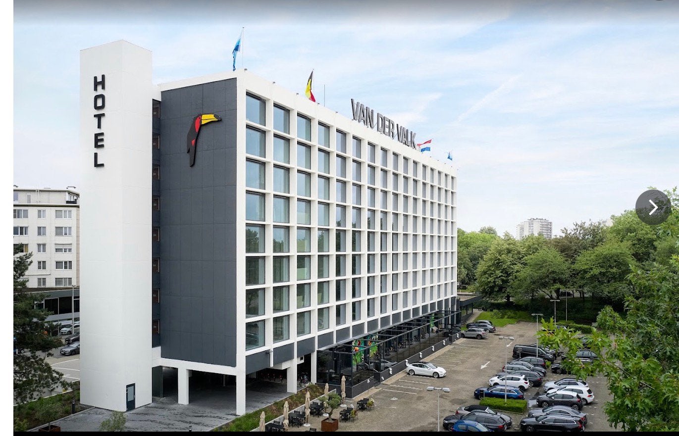 25 July Tomorrowland hotelkamer  van Valk Antwerpen, Tickets en Kaartjes, Twee personen