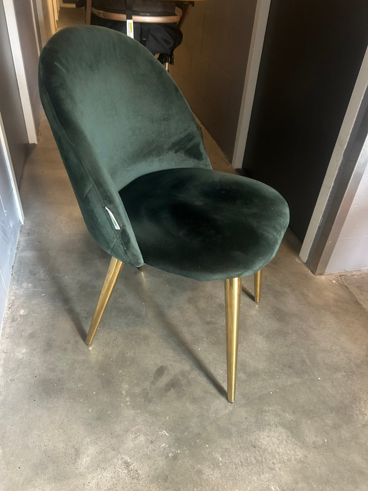 Velvet eetkamerstoel - donkergroen met gouden poten, Huis en Inrichting, Stoelen, Luxe design, Overige kleuren, Ophalen of Verzenden