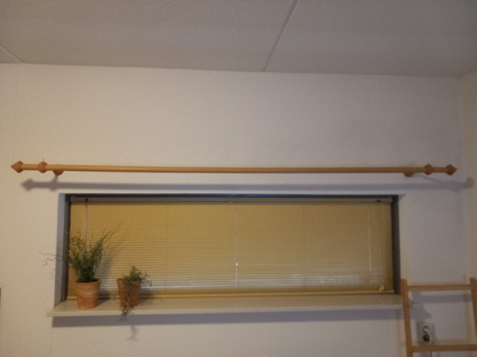 gordijnroede blank hout, Ophalen, Gebruikt