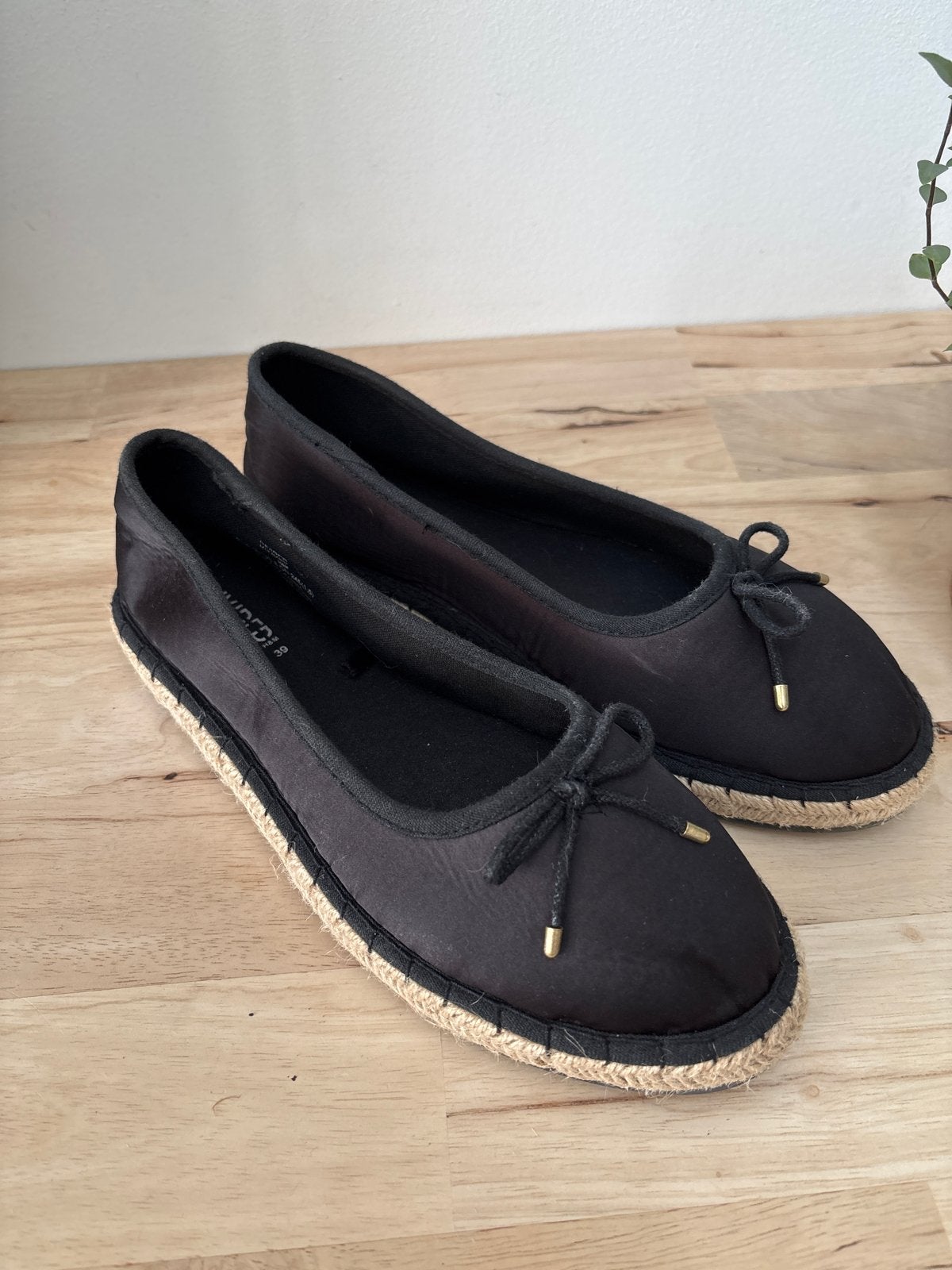 Zwarte ballet flats - maat 37, Kleding | Dames, H&M, Zwart, Ophalen of Verzenden, Zo goed als nieuw