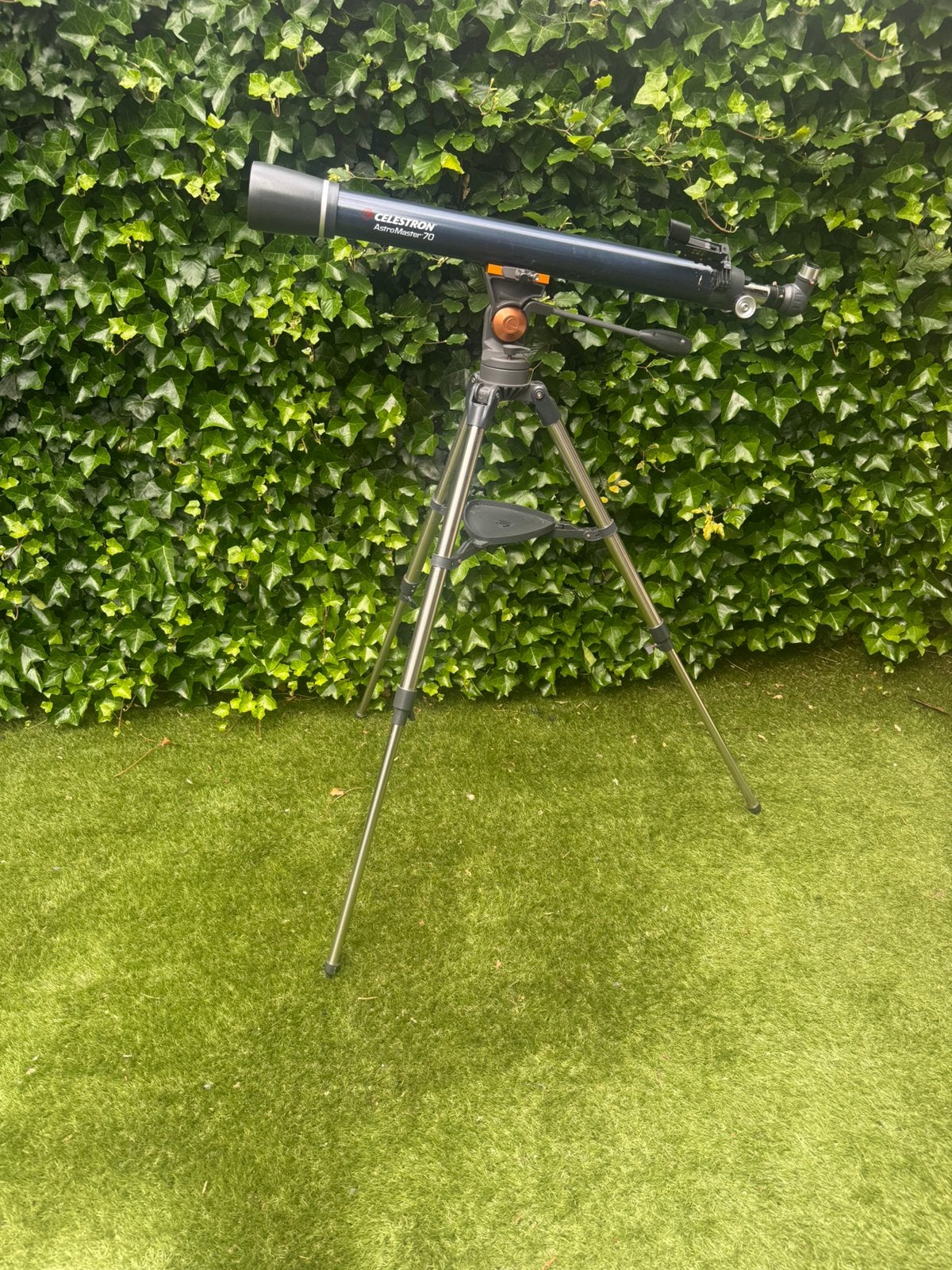 Celestron AstroMaster 70 Lenzentelescoop met Statief, Audio, Tv en Foto, Optische apparatuur | Telescopen, Ophalen, Lenzentelescoop (refractor)