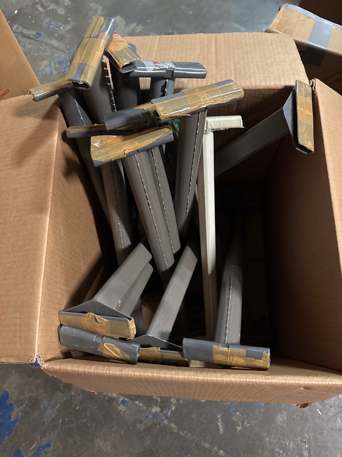 Kleerhangers voor verhuisdozen - ca. 15 stuks, Ophalen, Gebruikt