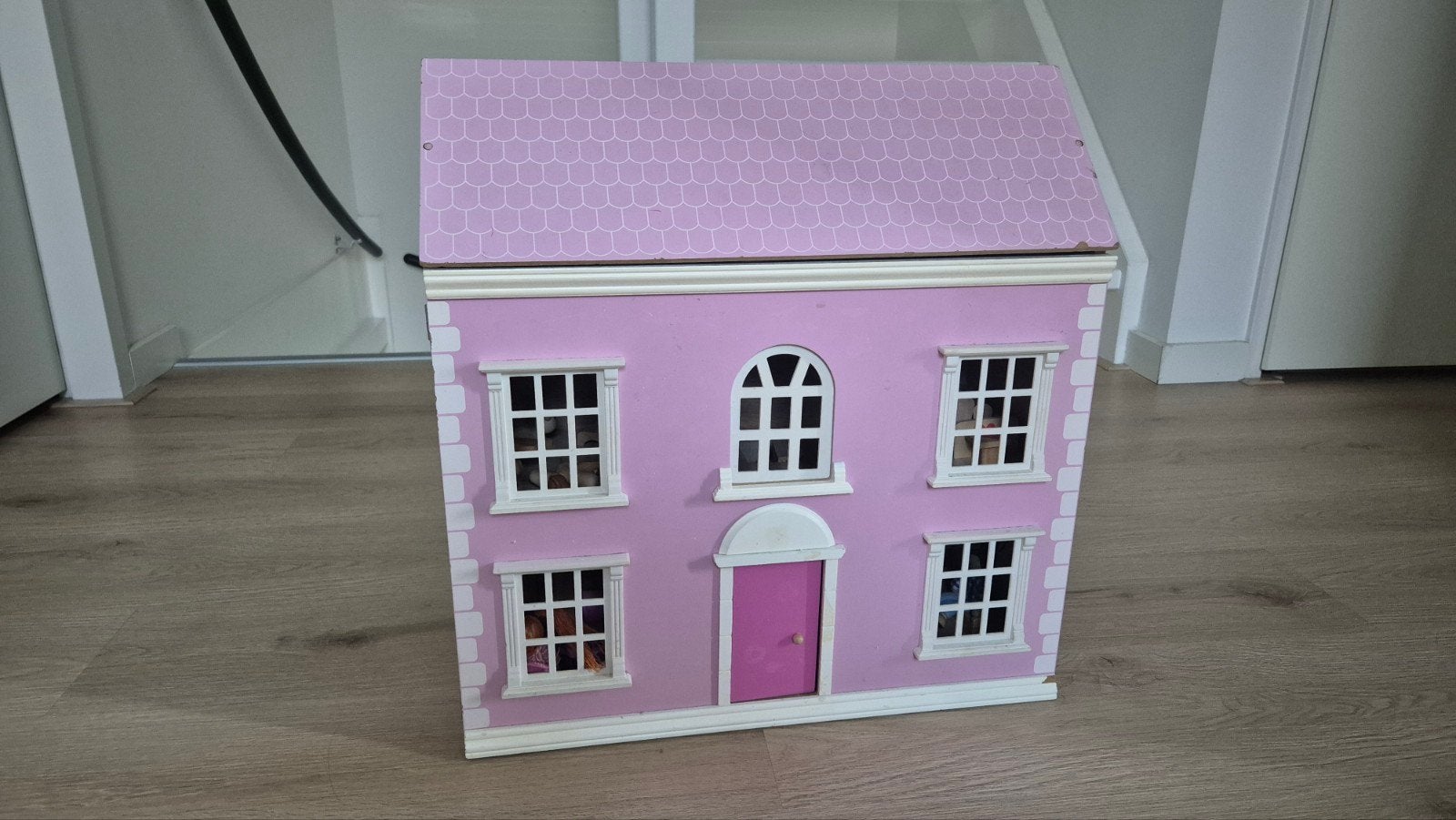 Schattig Poppenhuis, Ophalen of Verzenden, Zo goed als nieuw, Poppenhuis