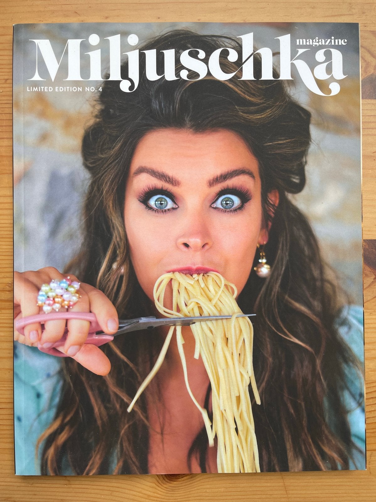 Miljuschka magazine no 4, Ophalen, Zo goed als nieuw, Muziek, Film of Tv