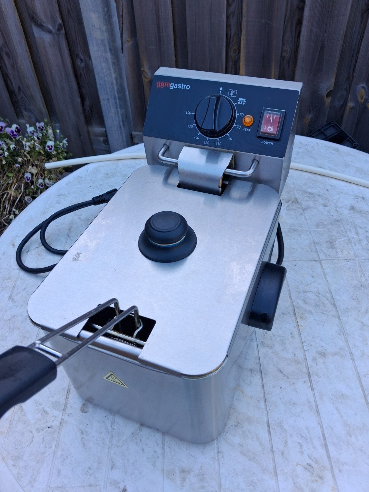 GGM Gastro friteuse - Compact en krachtig, 3 tot 4 liter, Ophalen, Gebruikt