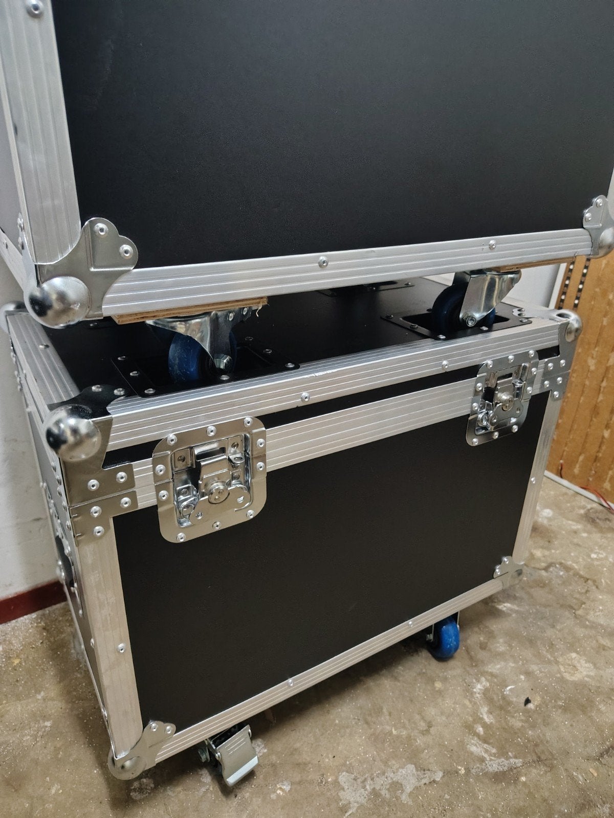 2 moving head cases, Ophalen, Nieuw, Licht, Geluidgestuurd
