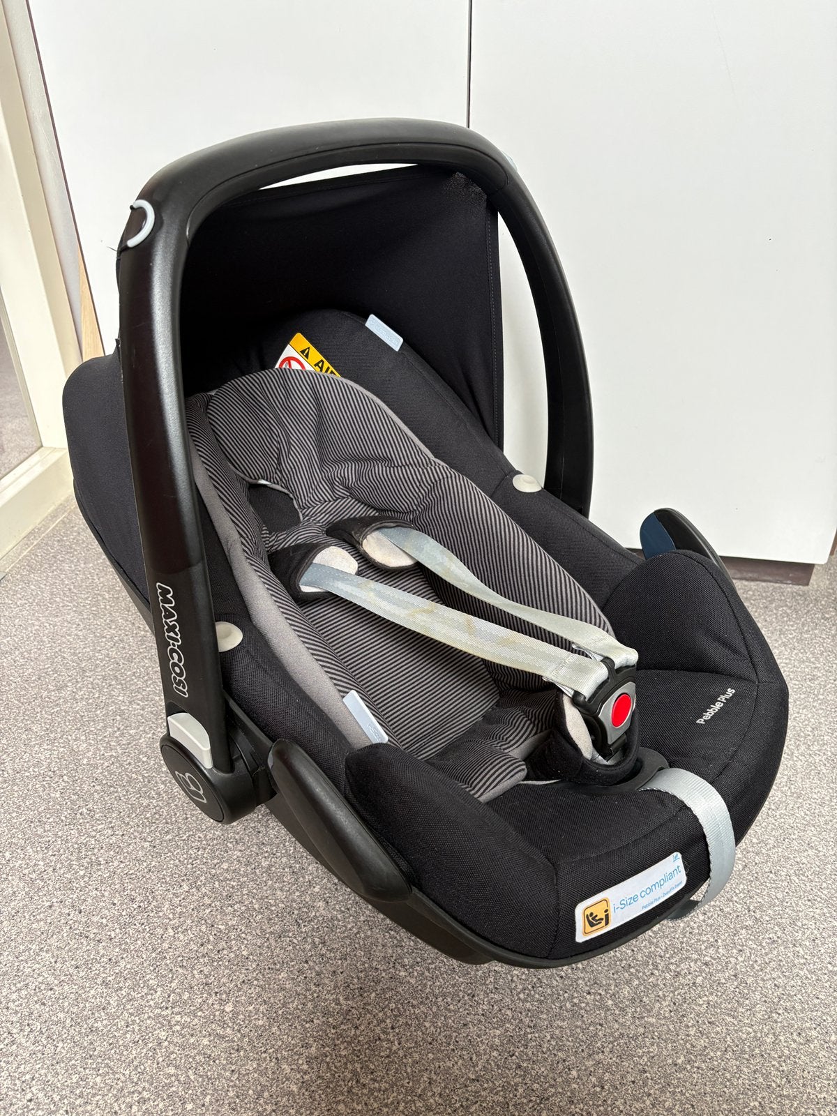 MAXI COSI Pebble plus, Kinderen en Baby's, Autostoeltjes, Ophalen, Autogordel, Zo goed als nieuw, 0 t/m 13 kg