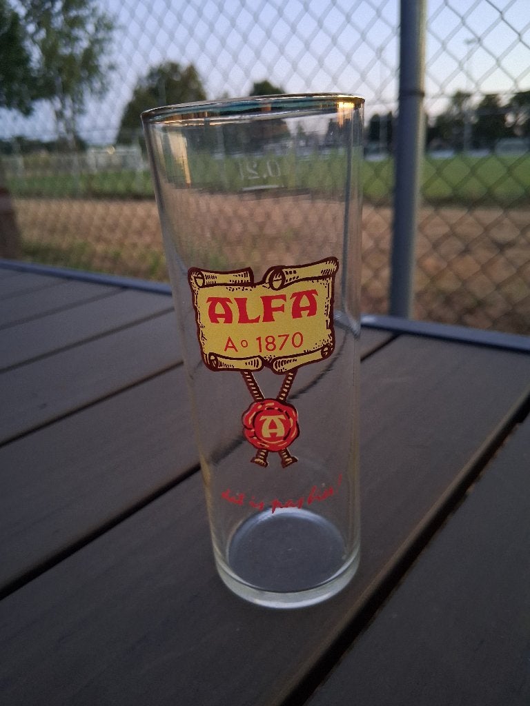 Heel veel verschillende Alfa bierglazen deel 1, Verzamelen, Ophalen of Verzenden, Gebruikt, Glas of Glazen, Overige merken