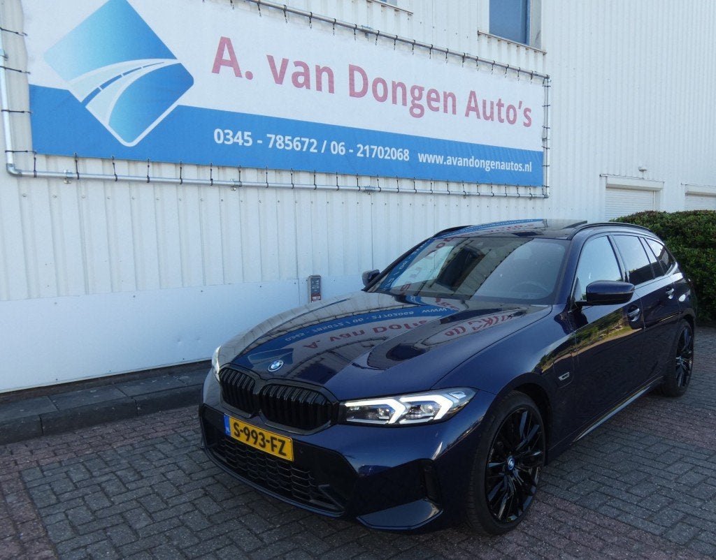 Bmw 3-SERIE Touring 320E M-Sport,Facelift,Pano,H&K,Laser,Hea, Auto's, Automaat, 1998 cc, Gebruikt, 4 cilinders