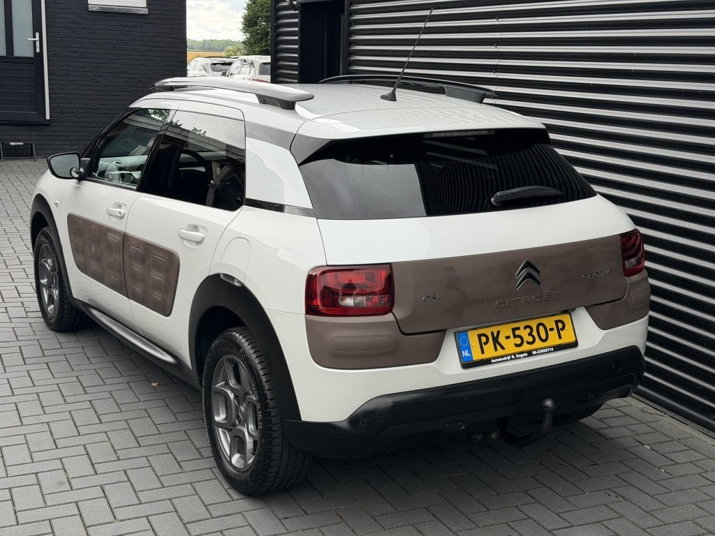 Citroën C4 Cactus 1.2 PureTech Shine| CAMERA| NIEUWE RIEM|, Auto's, Voorwielaandrijving, Dealer onderhouden, Stof, Gebruikt