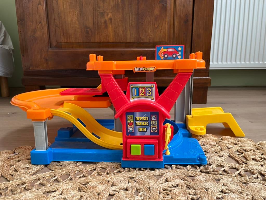 Fisher Price garage little people, Ophalen, Gebruikt, Speelset