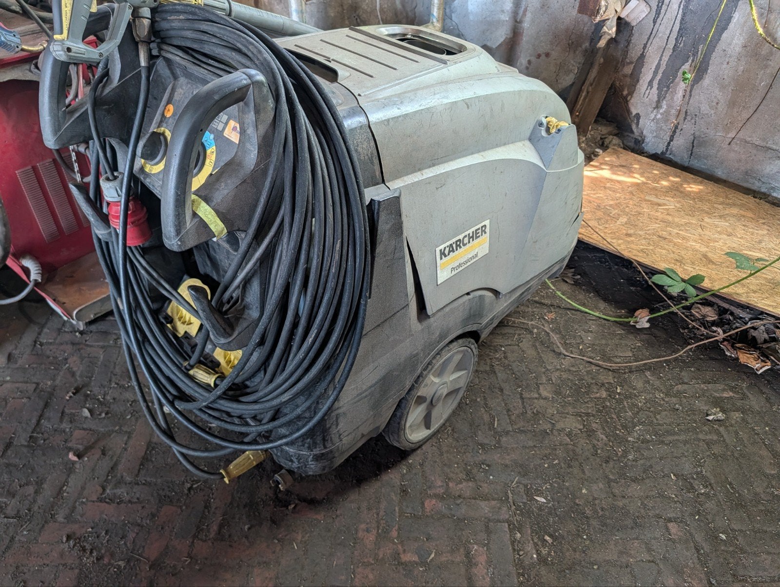 Kärcher Professional Hogedrukreiniger - Gebruikt, Doe-het-zelf en Verbouw, Reinigingsmachines, Ophalen, Gebruikt, Overige typen