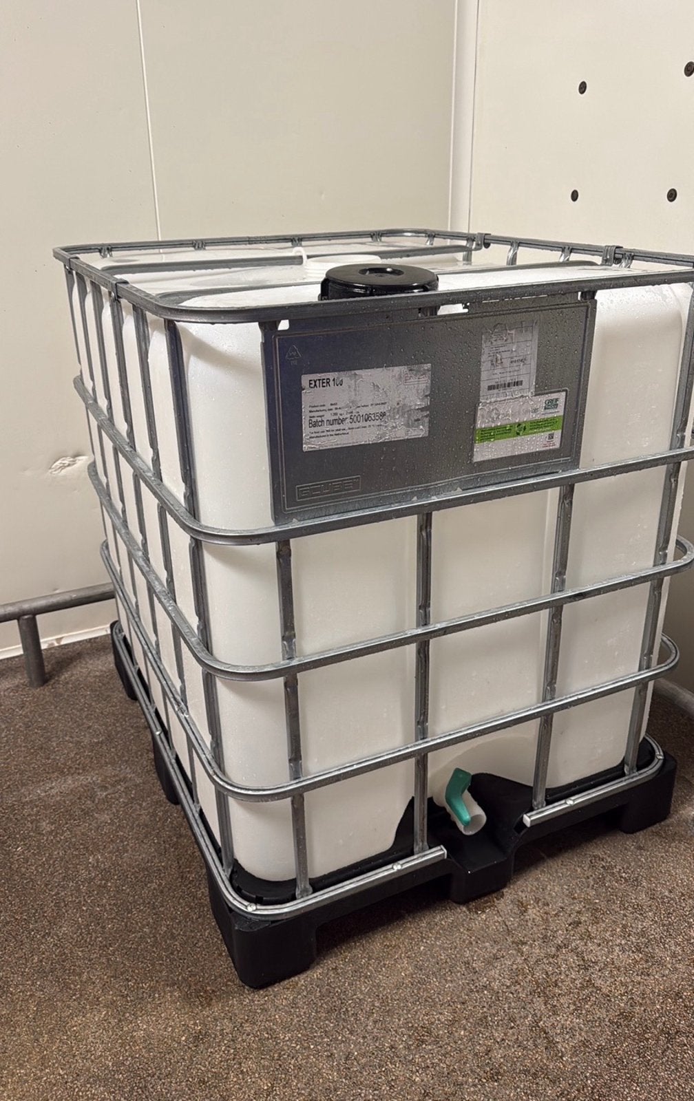 Ibc container, watertank, waterbak 1000 L, 150 liter of meer, Ophalen, Zo goed als nieuw