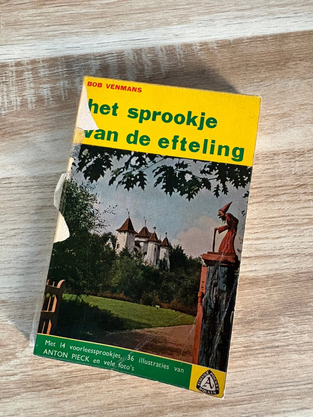 Efteling Jubileumboek 1962, Ophalen of Verzenden, Gebruikt, Button of Speldje