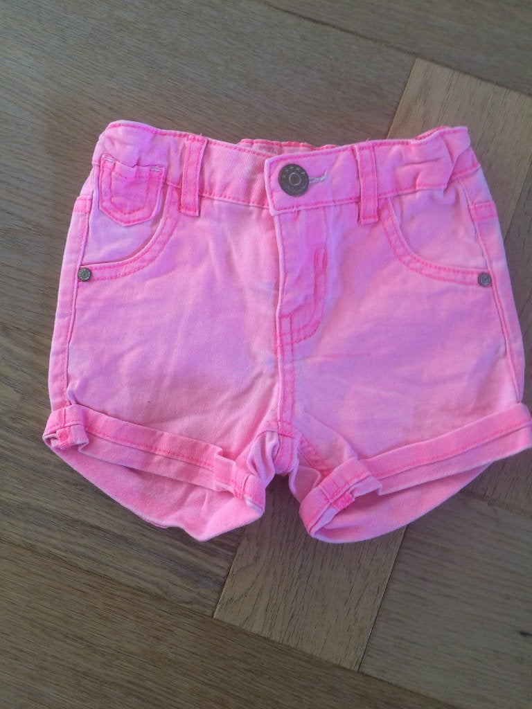 Gave neon kleurige korte jogdenim broek hema 86/92, Gebruikt, Broekje, Meisje, Ophalen of Verzenden