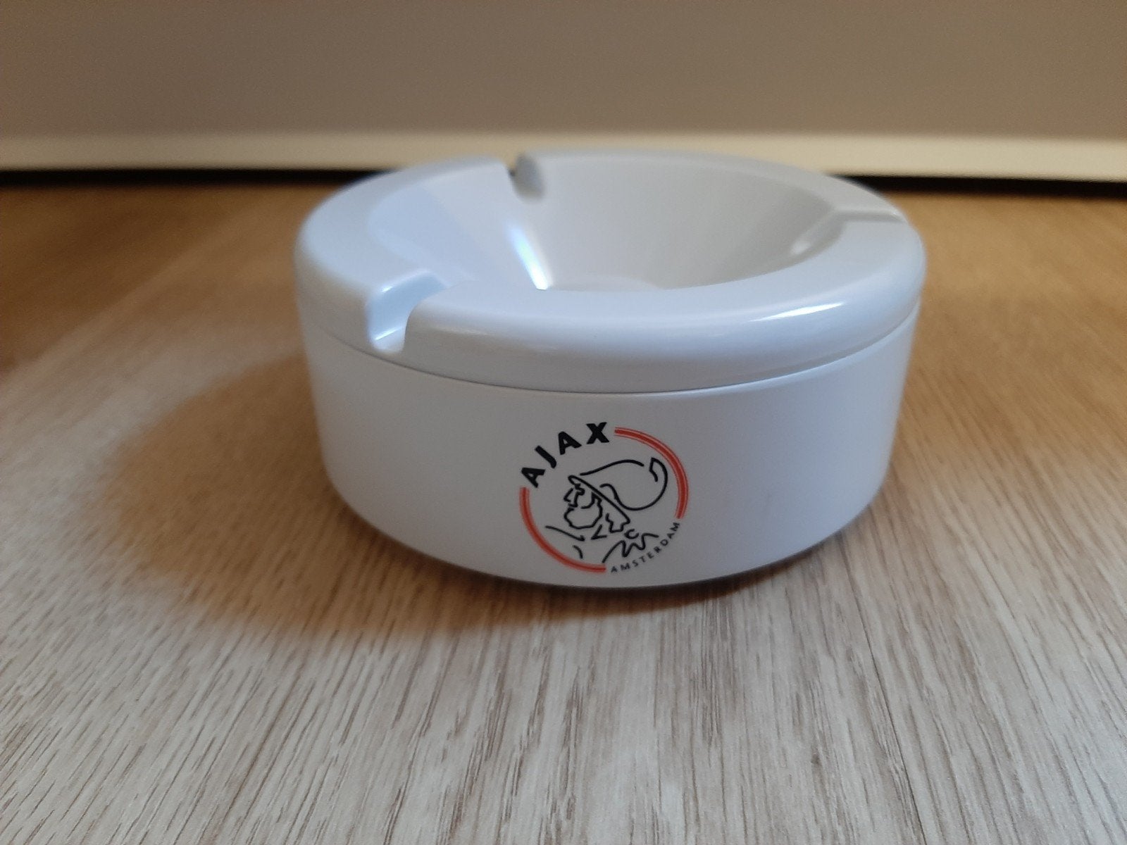 Ajax asbak plastic, Ophalen of Verzenden