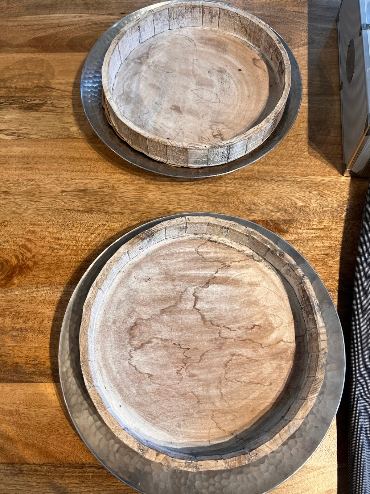 Set van 6 decoratieve schalen: 2x hout, 2x riet, 2x metaal, Antiek en Kunst, Ophalen of Verzenden