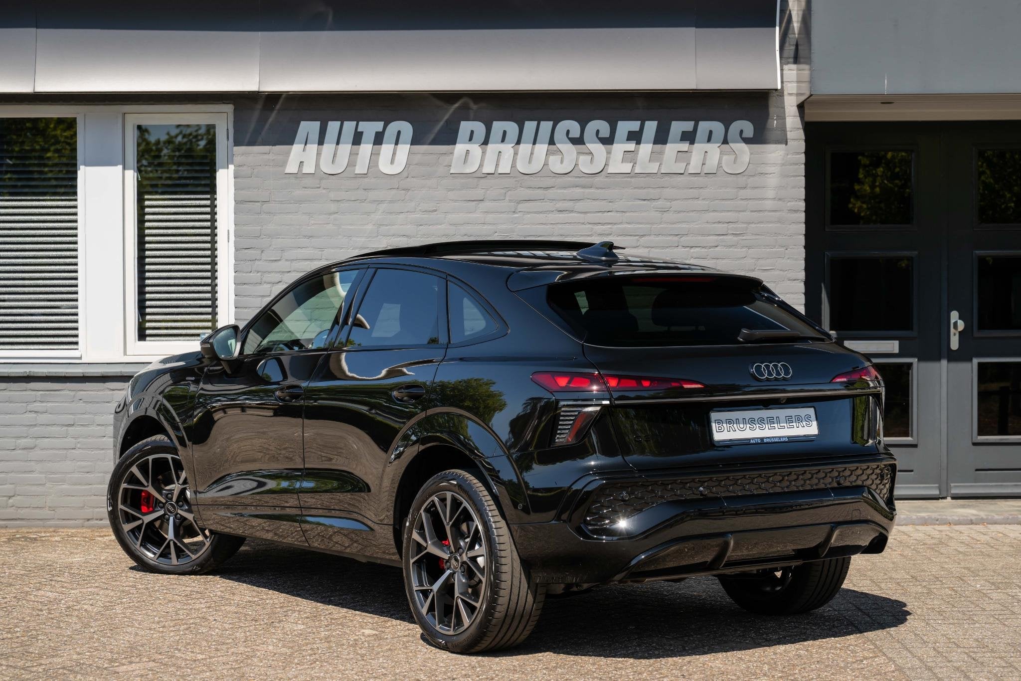 Audi Q3 Sportback 1.5 e-hybrid S edition 5 jaar Gar. Mega co, Auto's, 1800 kg, Euro 6, 4 cilinders, 150 min