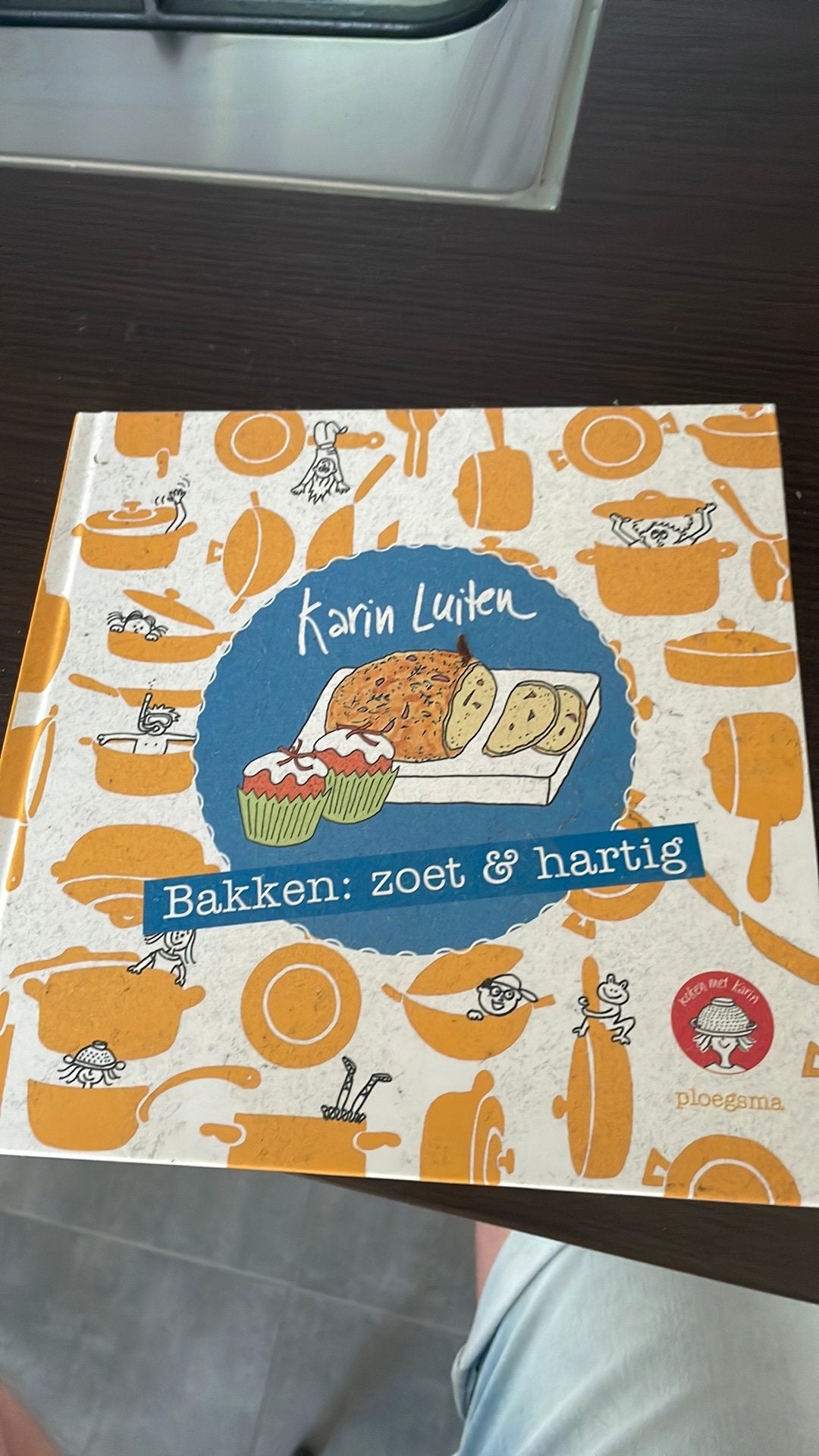 Karin Luiten - Bakken zoet & hartig, Karin Luiten, Non-fictie, Ophalen of Verzenden, Zo goed als nieuw