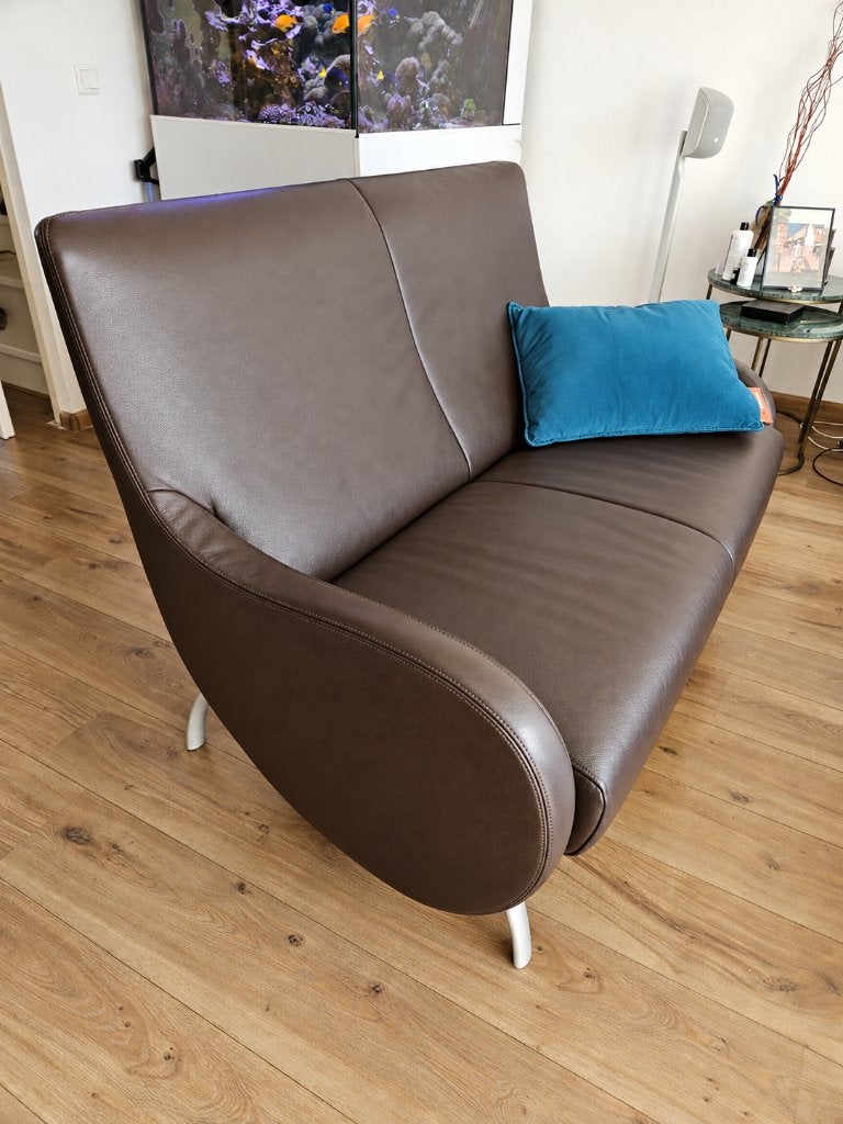 Design leren 2-zits bank, Tweepersoons, Ophalen of Verzenden, Zo goed als nieuw, Minder dan 150 cm