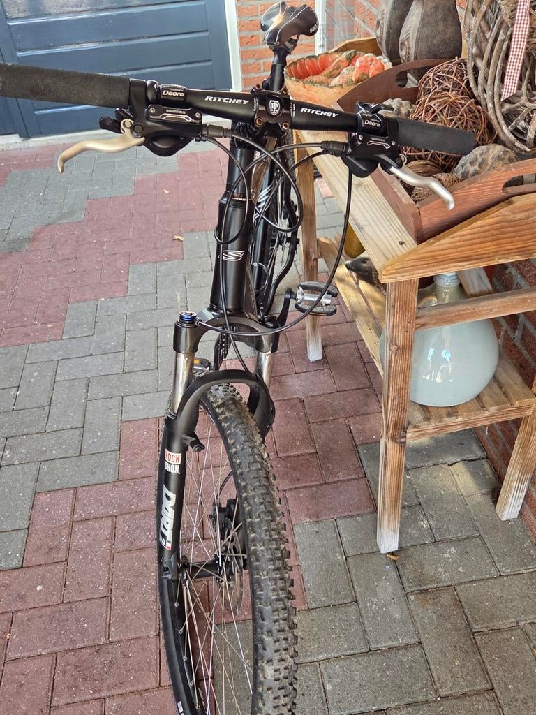 Mooie mountainbike. Kleur zwart, wielmaat 26., Ophalen, Overige merken