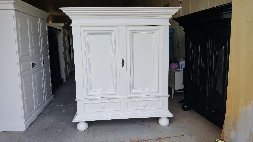 Landelijke brocante vintage eiken kasten, kamerkast wandkast, Huis en Inrichting, Kasten | Wandmeubels, Ophalen, Zo goed als nieuw