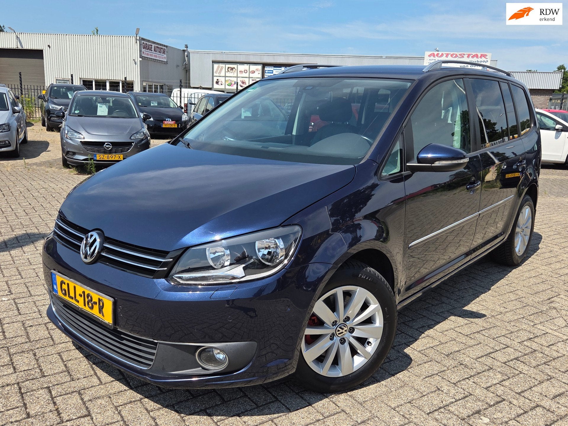 Volkswagen TOURAN 1.4 TSI Highline 7pAUTOMAAT/CAMERA/VOL OPT, Euro 5, 4 cilinders, 1545 kg, Blauw