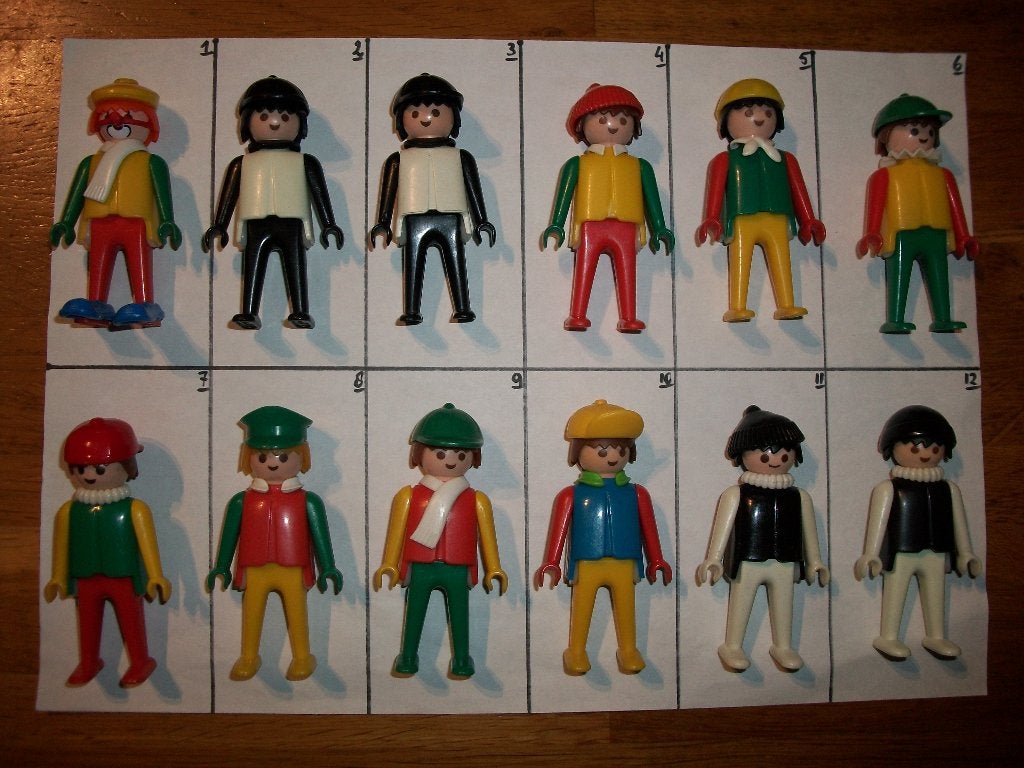 rood geel en groen / zwart wit pierot / kleurrijk /nostalgie, Ophalen of Verzenden, Gebruikt, Complete set, Figuren