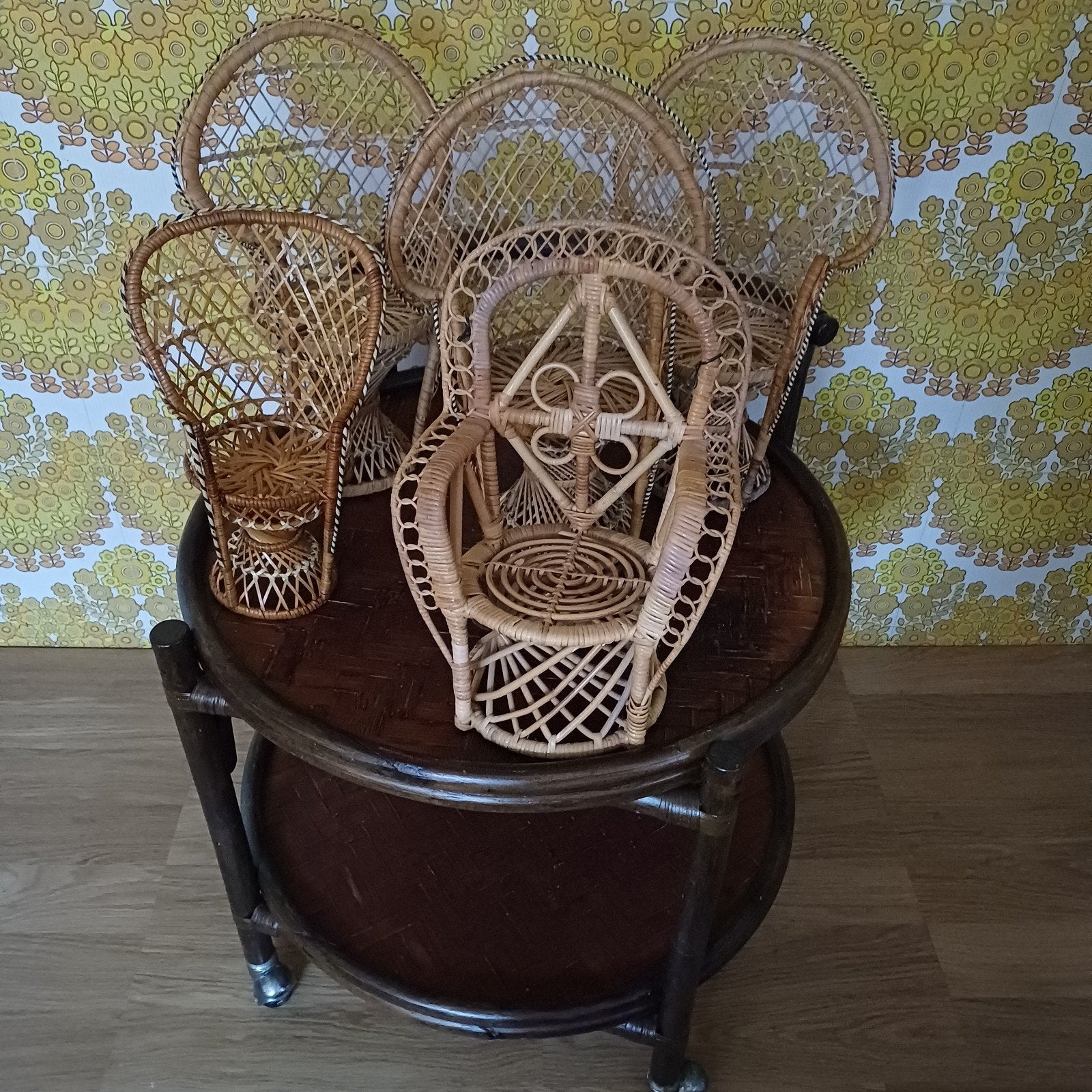 Set van 5 vintage pauwenstoeltjes in verschillende maten, Huis en Inrichting, Woonaccessoires | Overige, Ophalen of Verzenden