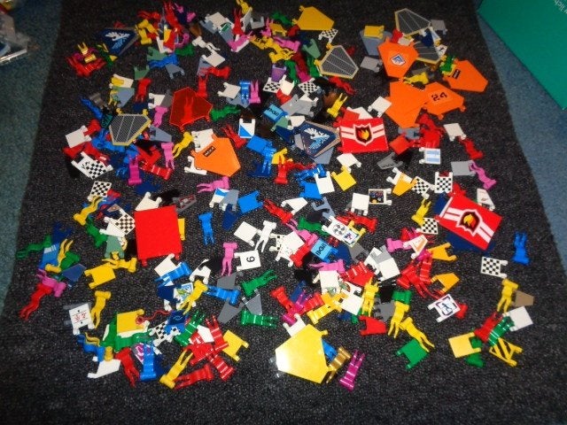 Partij Z437=Heel veel Lego vlaggen