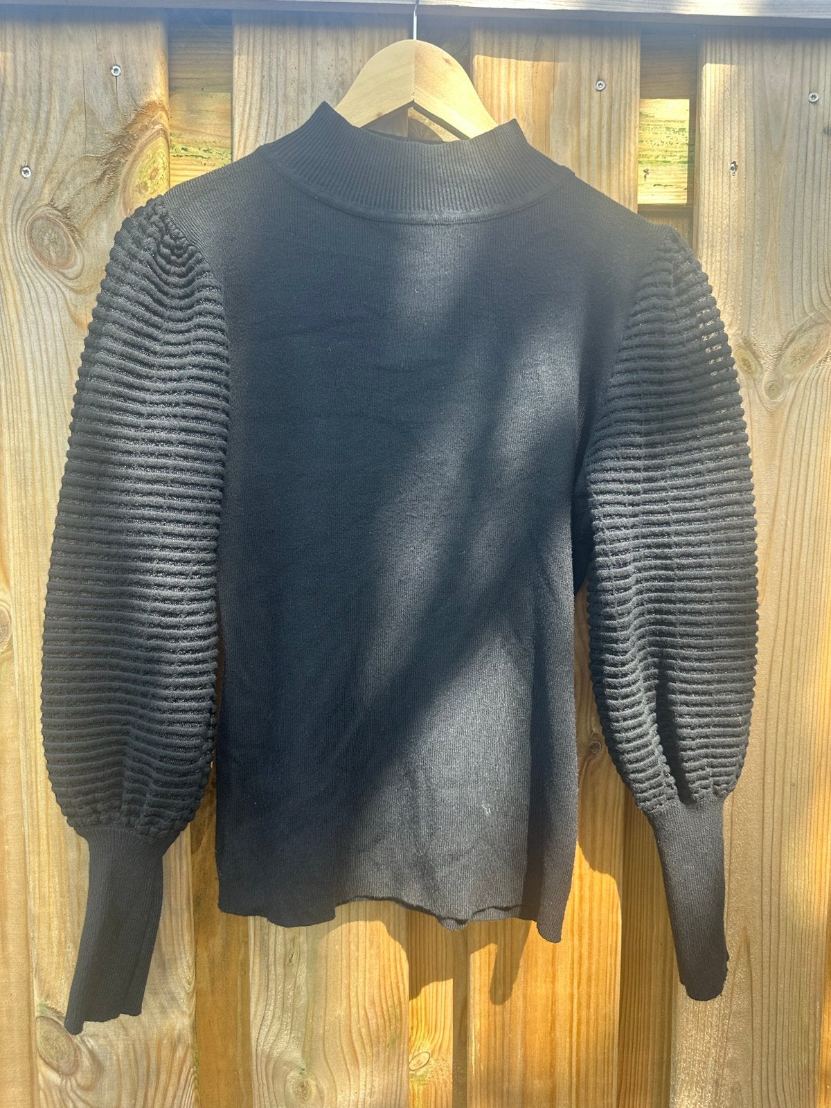 White Icy Zwarte Top met Ballonmouwen en Kant - Maat S/M, Ophalen of Verzenden, Gedragen, Maat 38/40 (M), Zwart
