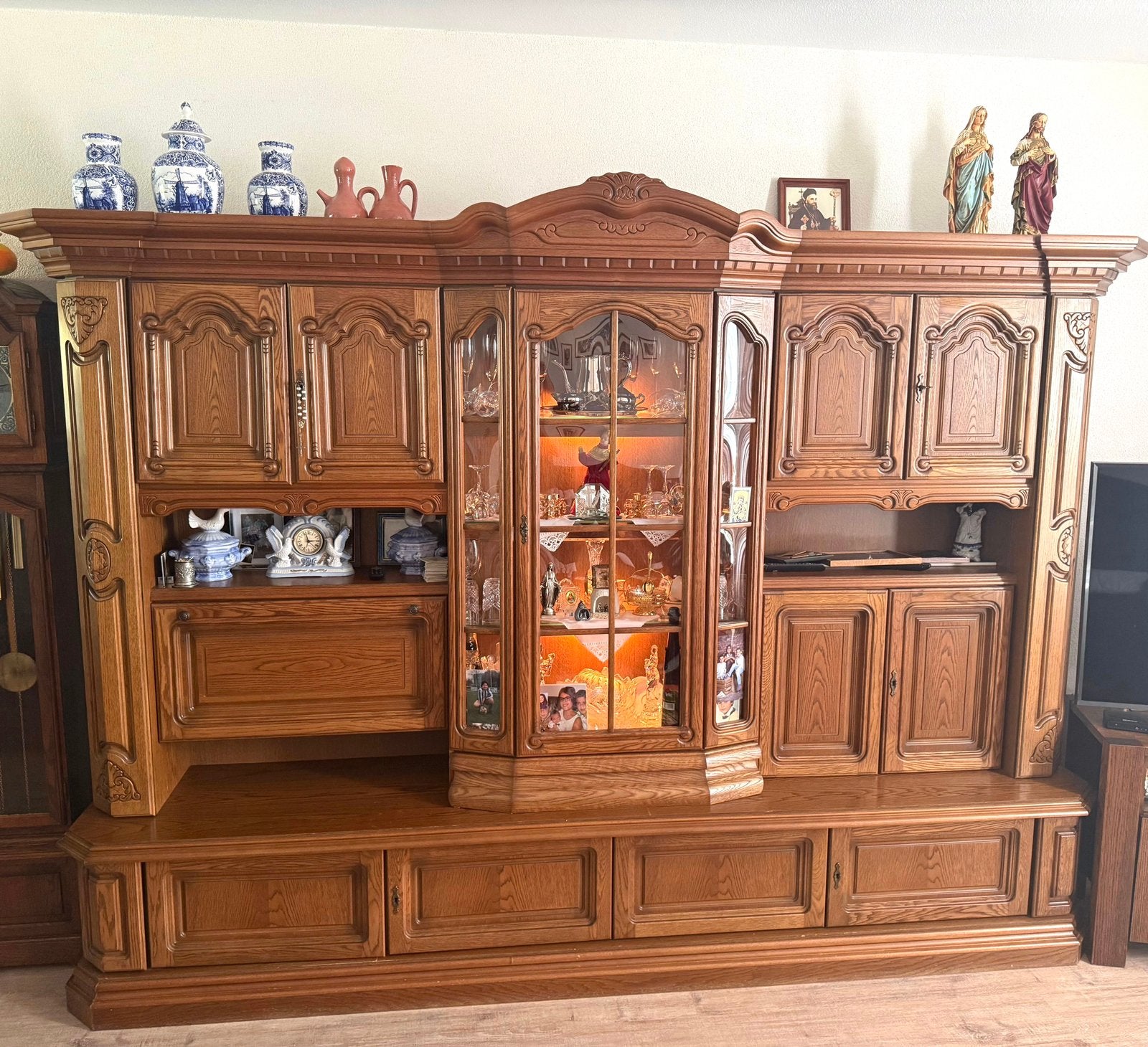 Gratis dressoir eikenhout, Ophalen