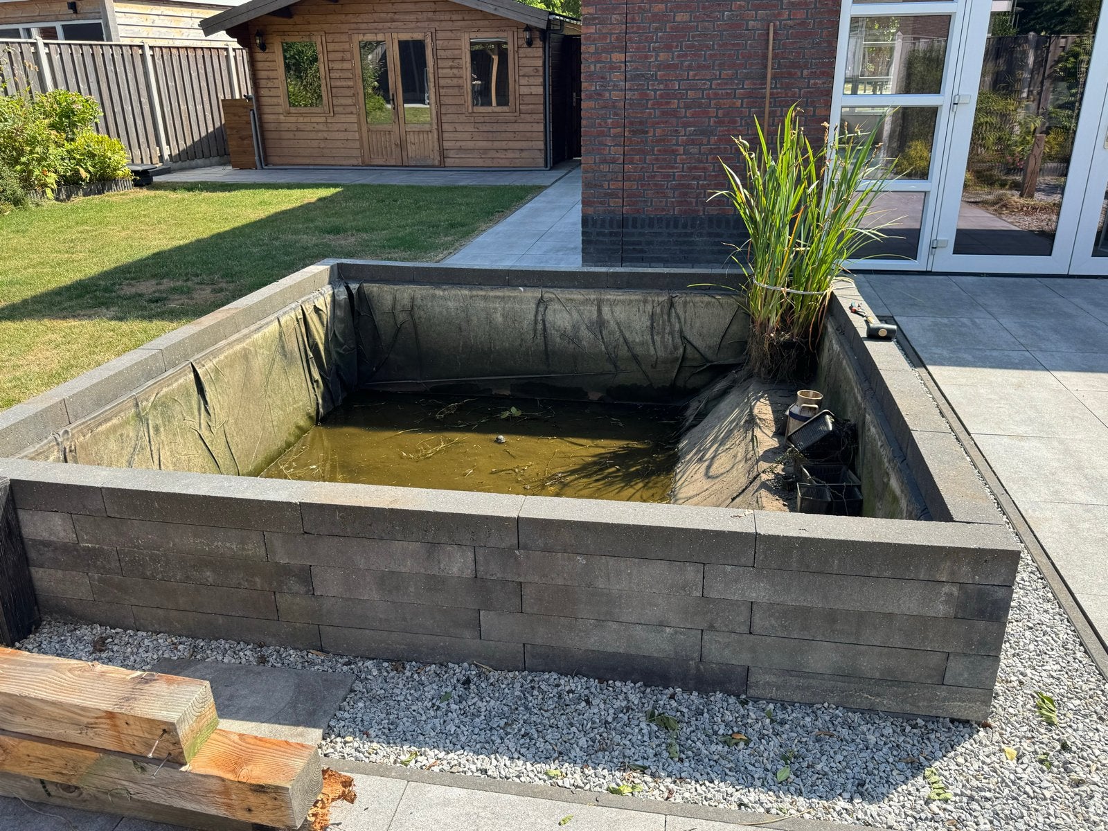 Gratis! Betonblokken antraciet afhalen en demonteren, Tuin en Terras, Ophalen, Gebruikt