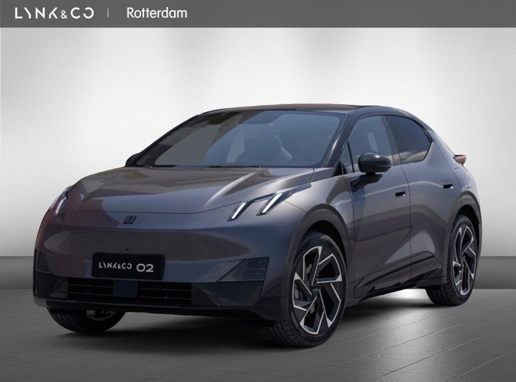 Lynk & Co 02 | CORE | Stoelverwarming | Achteruitrij camera, Auto's, Dealer onderhouden, Zwart, 1795 kg, Nieuw