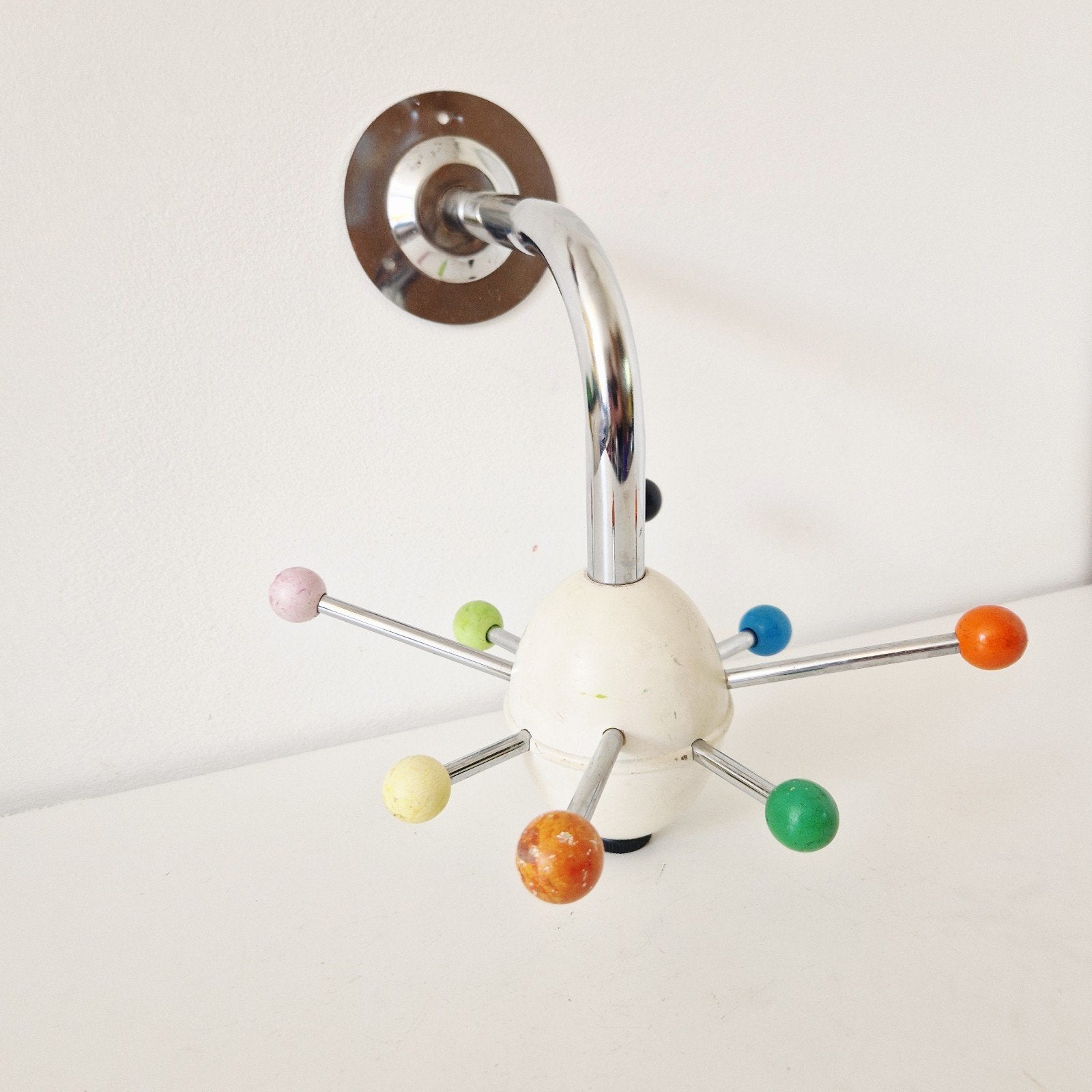 Vintage ikea kapstok sputnik bollen kapstok, Huis en Inrichting, Woonaccessoires | Kapstokken, Wandkapstok, Kolibrivintagehal@gmail.com