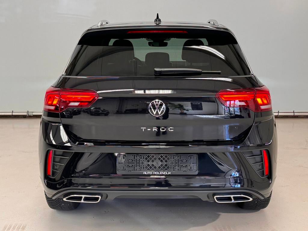 Volkswagen T-Roc 1.0 TSI R-Line LED / Alcantara + massage /, Voorwielaandrijving, Gebruikt, Zwart, Alcantara