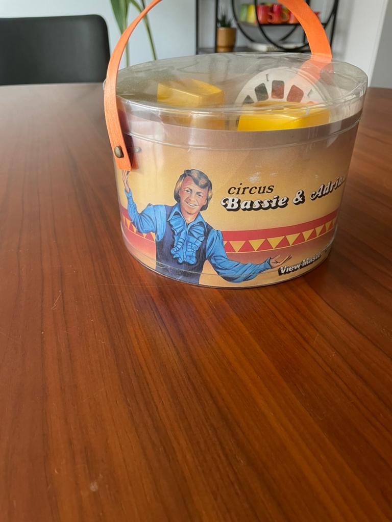 Viewmaster circus Bassie & Adriaan, Verzamelen, Ophalen of Verzenden, Zo goed als nieuw, Tv, Gebruiksvoorwerp