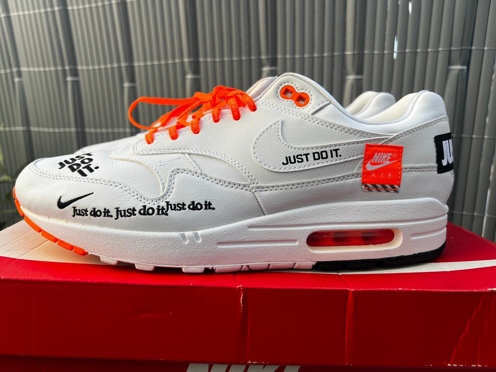 Nike Air Max 1 Just Do It 44, Ophalen of Verzenden, Zo goed als nieuw, Overige kleuren