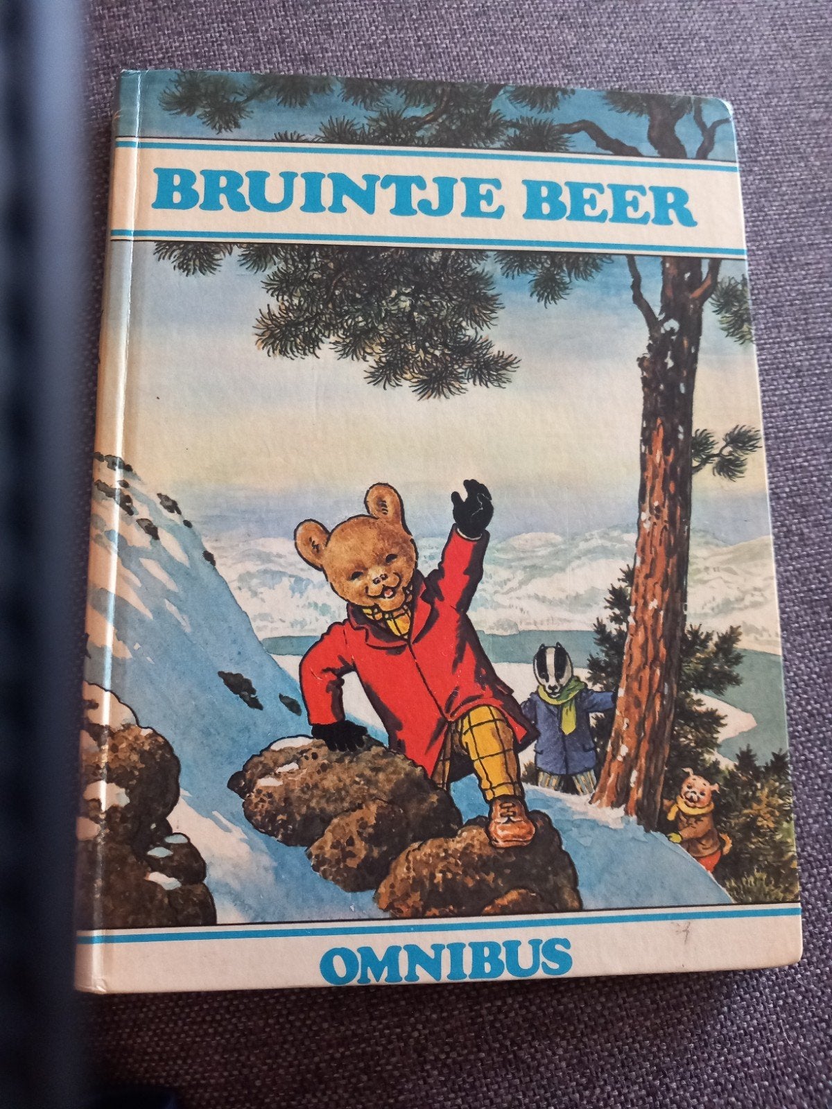 Bruintje Beer Omnibus. 1970. Hardcover., Boeken, Verzenden, Gelezen, Fictie algemeen