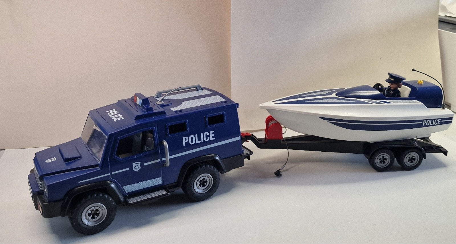Playmobil Politieboot met trailer en politieauto, Gebruikt, Complete set, Ophalen of Verzenden, City action
