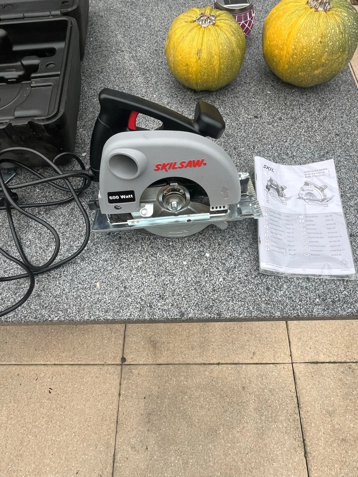Foto 4 van Skil Cirkelzaag 600 Watt in koffer